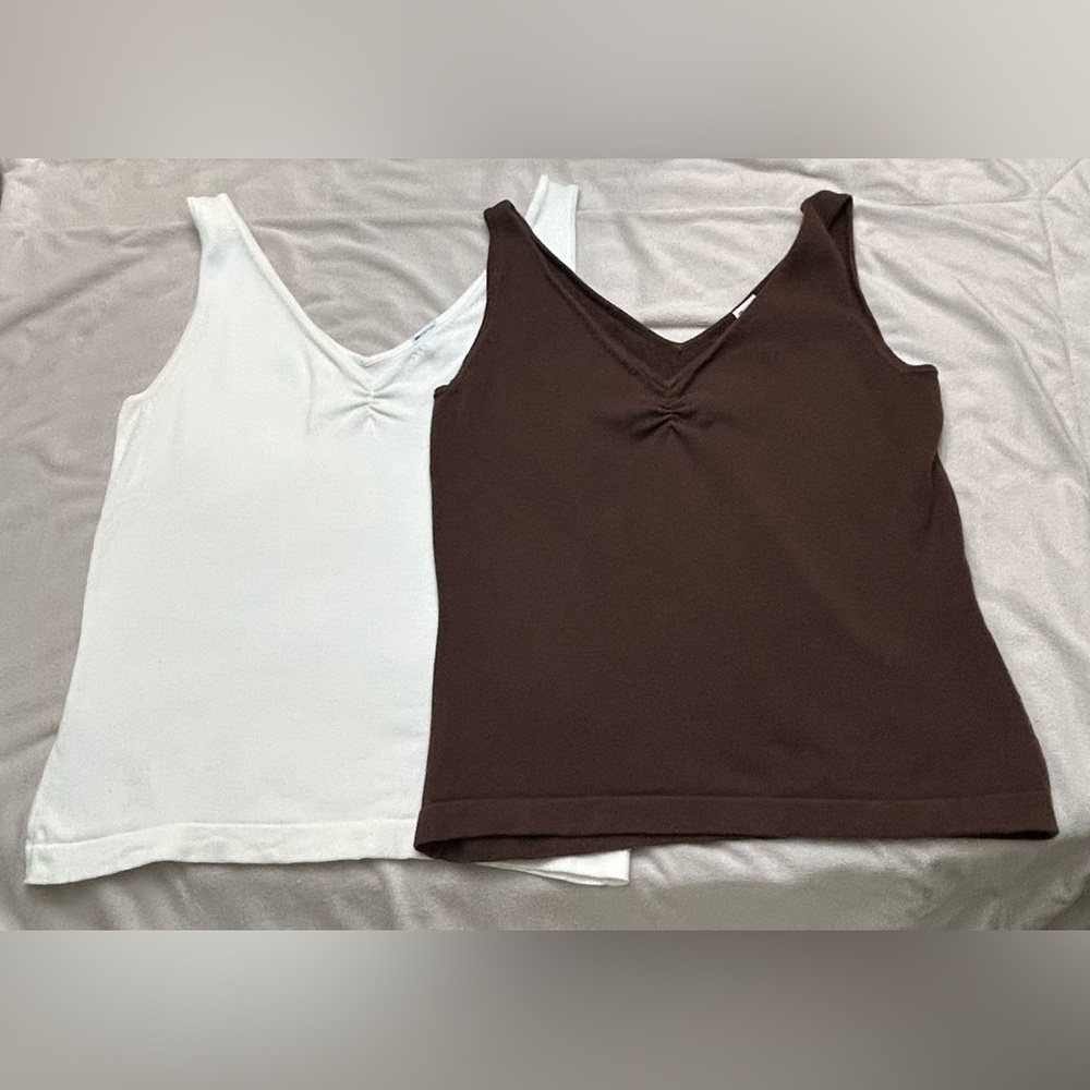 GAP Stretch Women's V-Neck Tank Top Set - White and Brown, size Med